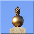 SH7882 : Golden ball finial by Gerald England