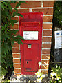 TM1668 : Bedingfield Road Victorian Postbox by Geographer