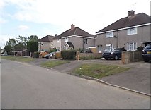 TL2205 : Houses on Pooleys Lane, Welham Green by David Howard