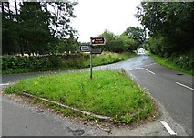 SK3064 : Jaggers Lane/Farley Lane - road junction by Neil Theasby