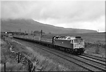 SD7796 : Train at Ais Gill summit by The Carlisle Kid