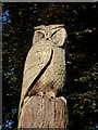 Owl carving at the entrance to Blunsdon House Hotel, Broad Blunsdon
