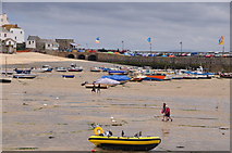 SW5140 : St Ives : Harbour Sand by Lewis Clarke
