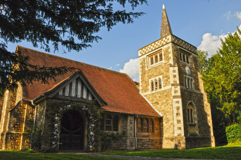 Limpsfield Chart : St Andrew's Church © Lewis Clarke :: Geograph ...