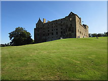 NT0077 : Linlithgow Palace by Euan Nelson