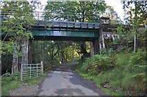 NN3109 : Inveruglas Water Railway Viaduct by Robert Struthers