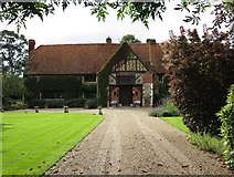 SU8284 : Tithecote Manor in Hurley by Steve Daniels