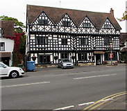 SP2764 : Tudor House Inn, Warwick by Jaggery