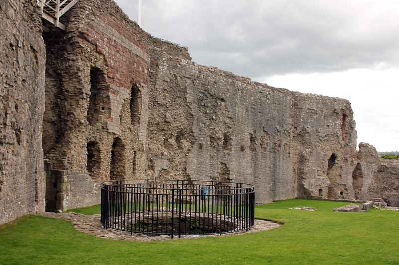 Denbigh Castle Walls And Well © Jeff Buck Geograph Britain And Ireland