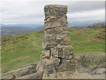 SD3988 : The summit of Gummers How. by steven ruffles