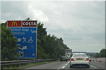 SP5968 : M1 approaching Watford Gap Services by N Chadwick