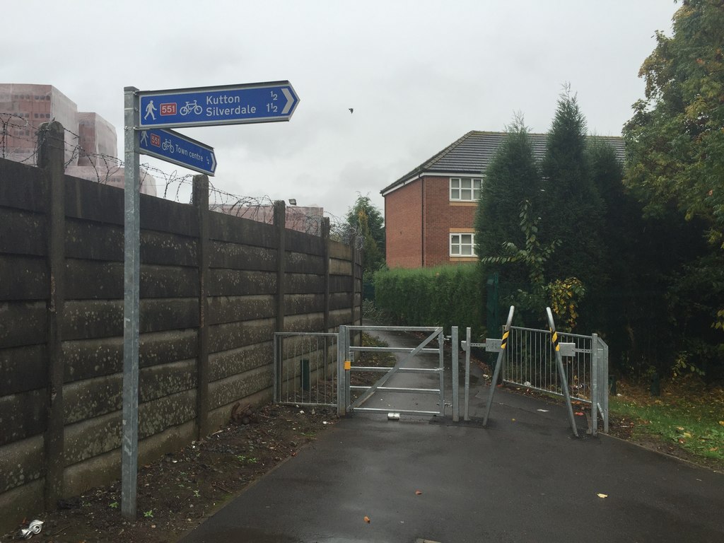 Newcastle-under-Lyme: Newcastle Greenway... © Jonathan Hutchins