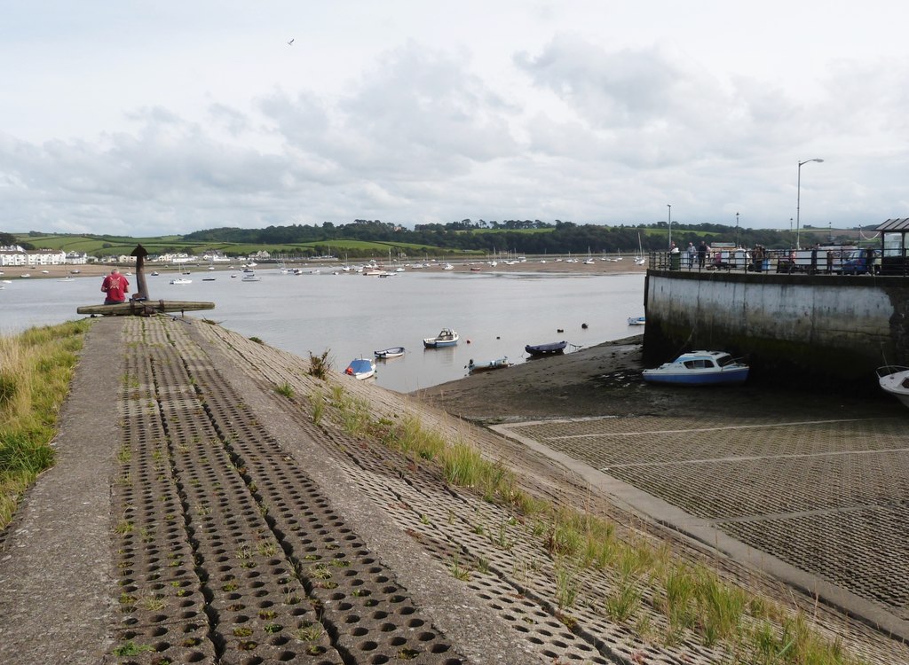 River Torridge from the slipway,... © Derek Voller :: Geograph Britain ...