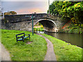 Leeds and Liverpool Canal, Gathurst Bridge