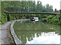 Footbridge No 81b crossing the Grand Union Canal