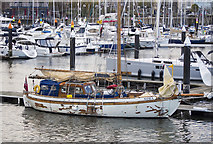 J5082 : Yacht 'Nora' at Bangor by Rossographer
