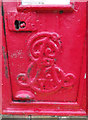 TL3556 : Royal Cypher on Toft Post Office Edward VII Postbox by Geographer