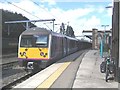 TM1543 : Terminating train at Ipswich station by Stephen Craven