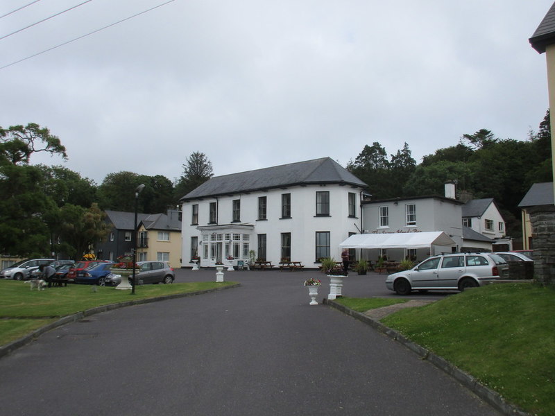 Courtmacsherry Hotel © Jonathan Thacker :: Geograph Ireland