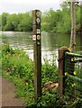 Waymarker post by the River Severn, Stourport-on-Severn