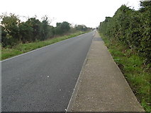 TQ0677 : Harmondsworth Lane by Marathon