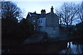 House on Riverside, River Aire