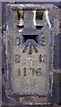 TL1898 : OSBM Flush Bracket 1176 - Peterborough, Crescent Bridge by N Scott