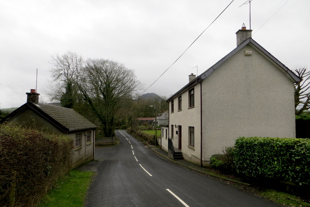 Approaching Buckna © Robert Ashby :: Geograph Ireland