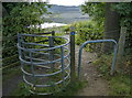 Kissing gate and public footpath at Mancetter Quarry