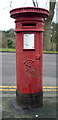 TA0389 : Victorian postbox on Peasholm Drive, Scarborough by JThomas