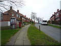 Postbox and telephone box on Prospect Mount Road, Scarborough