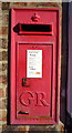 TA0967 : George V postbox on Main Street, Rudston by JThomas