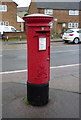 Elizabeth II postbox on High Street, Cherry Hinton