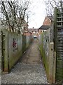 Footpath to Castleton Road from Roxbourne Park