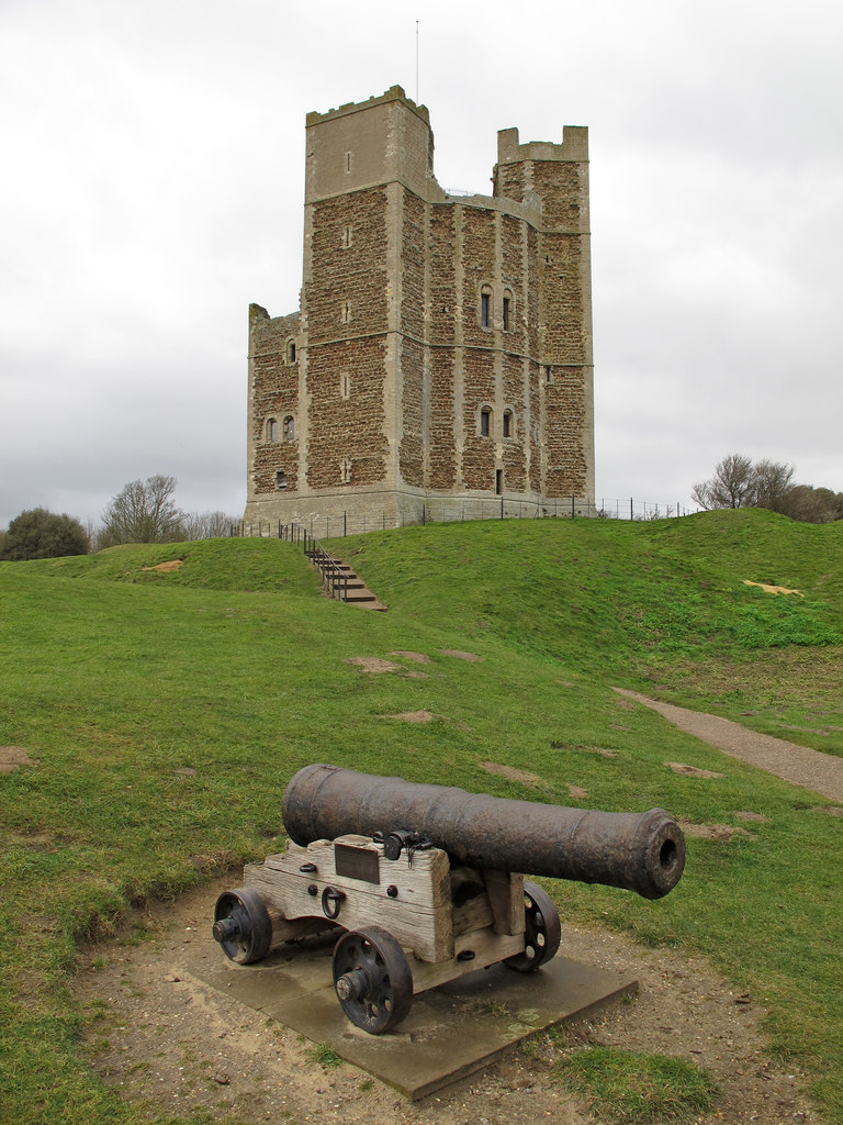 Idle canon the tower