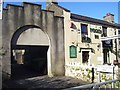 Tenby - Evergreen Pub and path to The Glebe