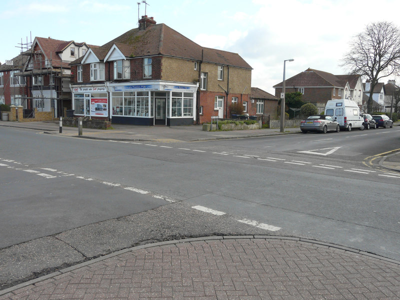 Looking southeast across Tankerton Road © John Baker :: Geograph ...