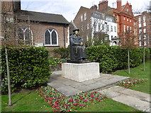 TQ2777 : Statue of Sir Thomas More by Marathon