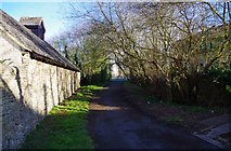 SP3509 : Farm Mill Lane, Witney, Oxon by P L Chadwick