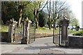 Entrance to Neilston Cemetery