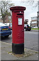 Rare Edward VIII postbox on Great North Road