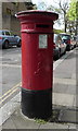 Edward VII postbox on Broadlands Road