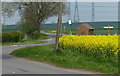 Lane and bus shelter near Low Marnham