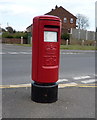 Elizabeth II postbox on Brasenose Avenue