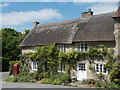 Puncknowle: thatched cottages in Church Street