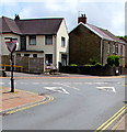 Ildiwch/Give Way sign facing Station Road, Ystradgynlais