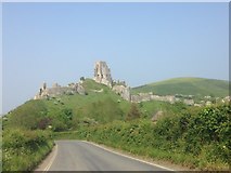 SY9582 : Corfe Castle by Donald Simmons