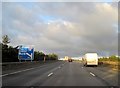 M62  eastbound  climbing  up  to  the  Ouse  Bridge