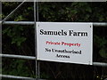 TL1912 : Samuels Farm sign by Geographer