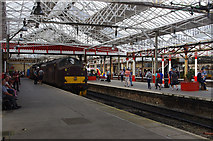 SJ7154 : Crewe station platforms 7 & 8 by Ian Taylor